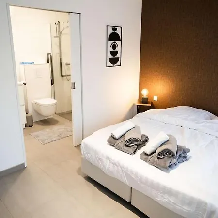 La Poivriere In Nieuw Met Gemeenschappelijke Jacuzzi En Sauna